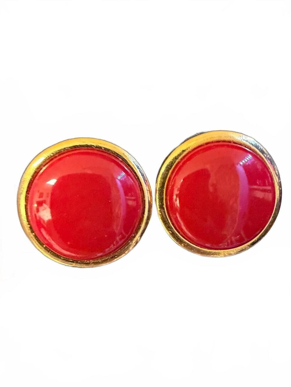 Red round stud earrings